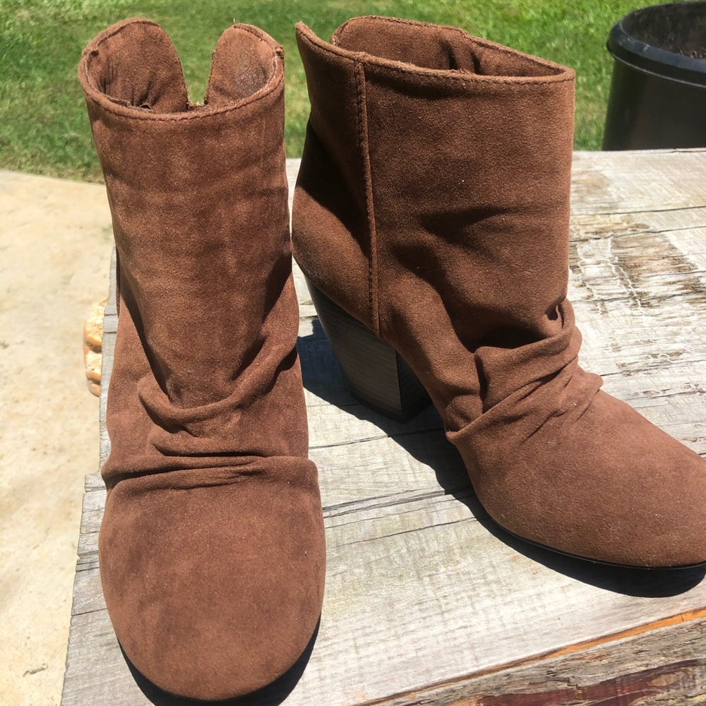 Heeled boot